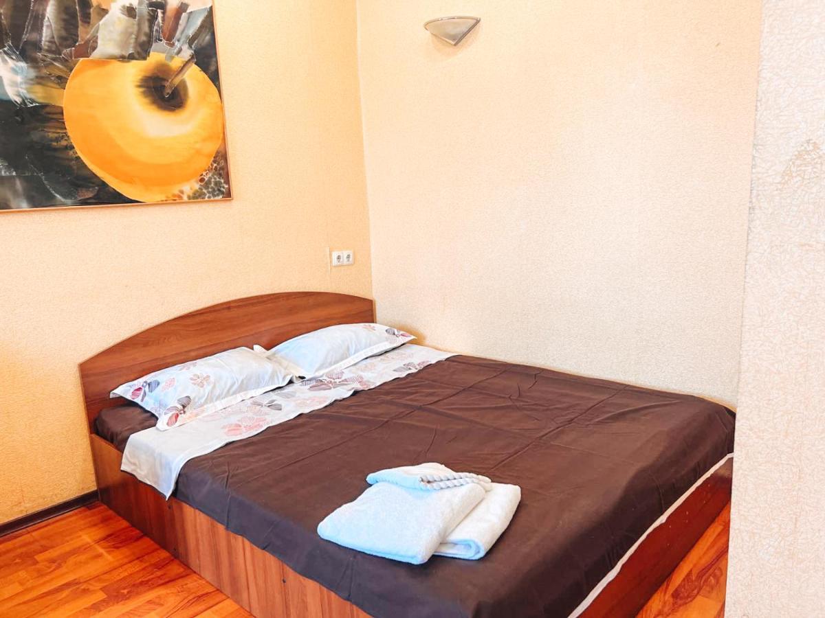 Apartment Near Metro Station Darnitsa Киев Екстериор снимка