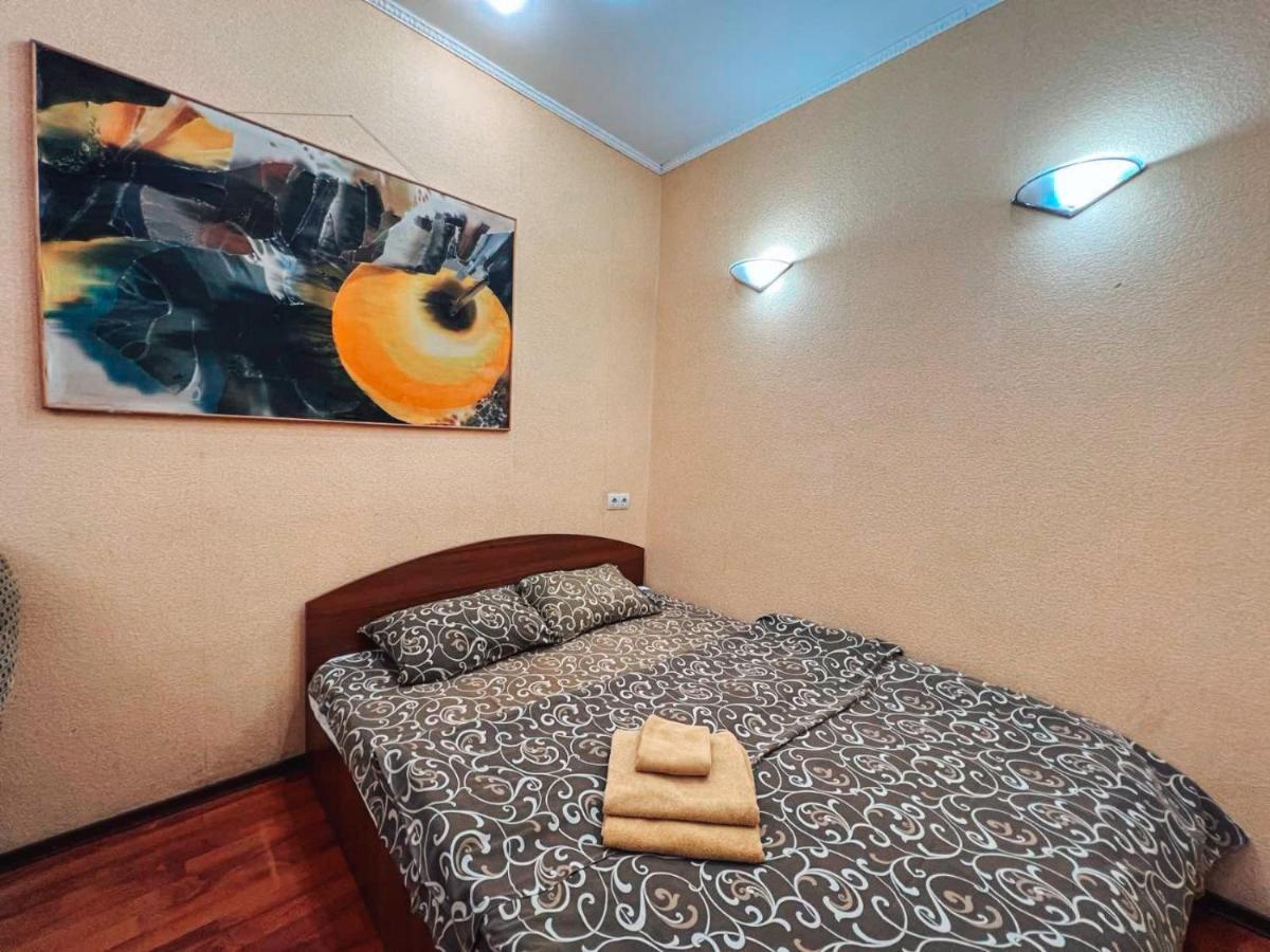 Apartment Near Metro Station Darnitsa Киев Екстериор снимка
